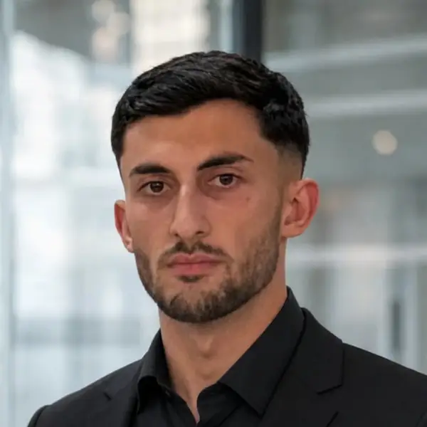 Porträt von Canpolat Arslan, Geschäftsführer von Echtbild Media für Digital, Marketing und Unternehmensentwicklung